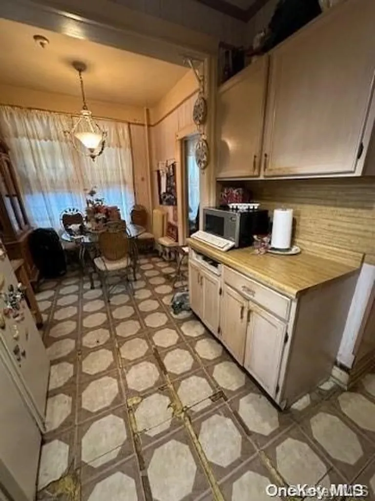 1049 Belmont Avenue Brooklyn NY 11208