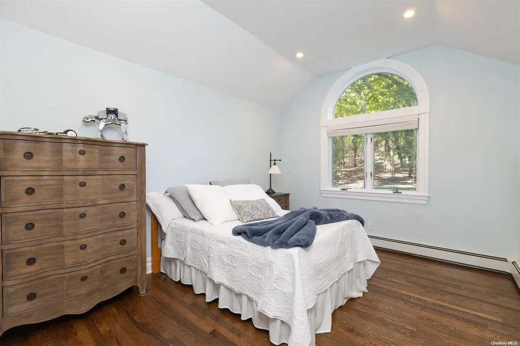 8 Riverview Terrace Smithtown NY 11787