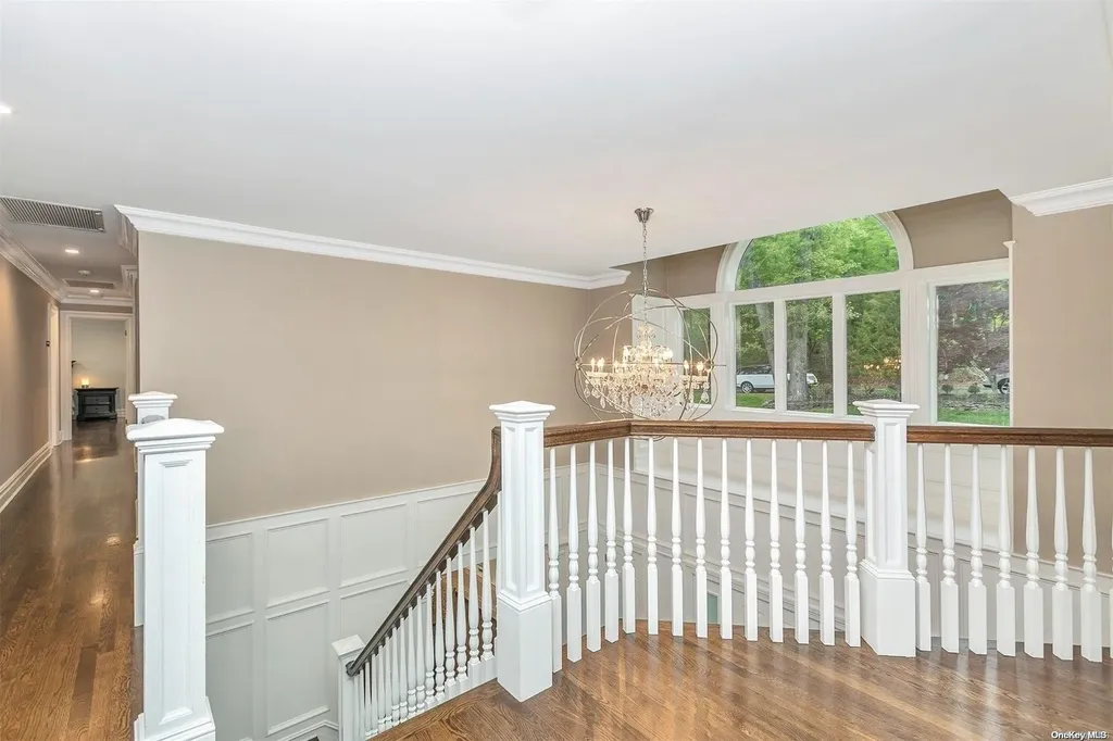 8 Riverview Terrace Smithtown NY 11787