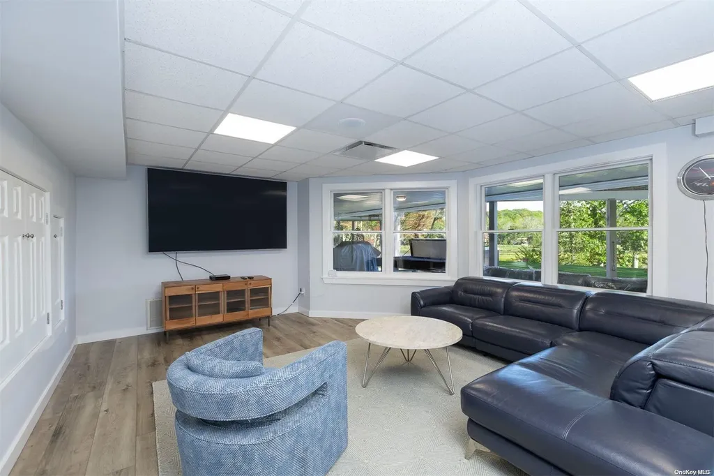 8 Riverview Terrace Smithtown NY 11787