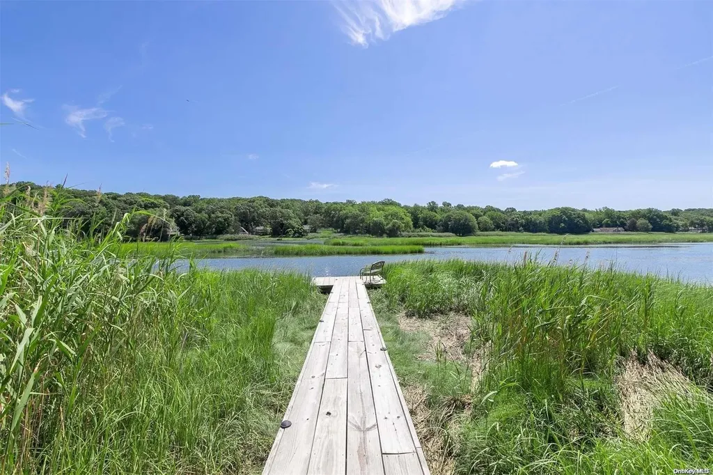 8 Riverview Terrace Smithtown NY 11787