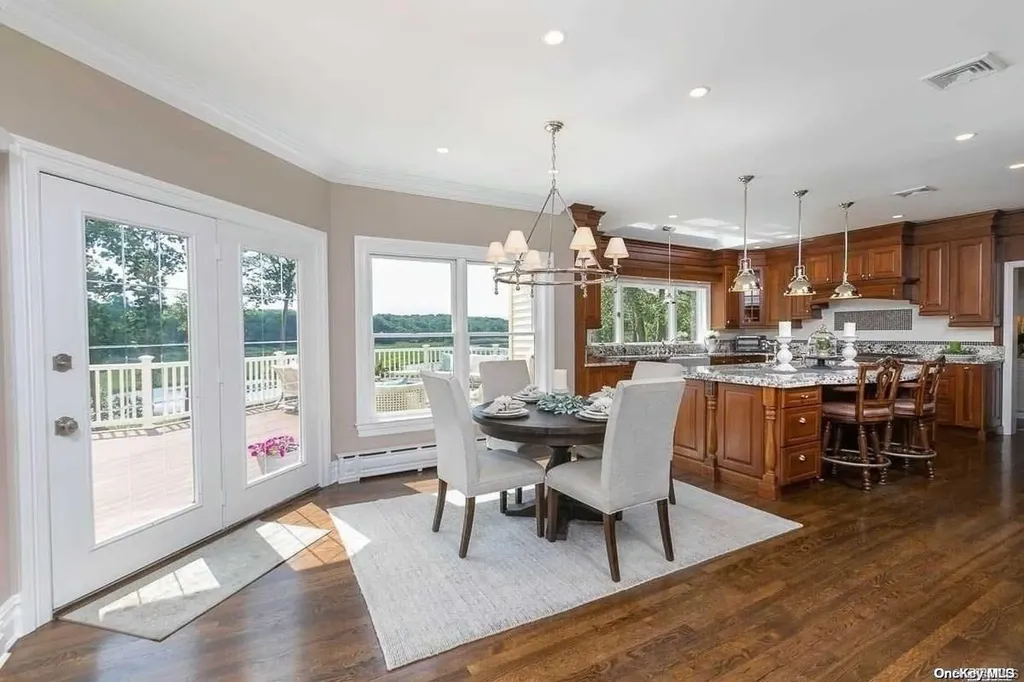 8 Riverview Terrace Smithtown NY 11787