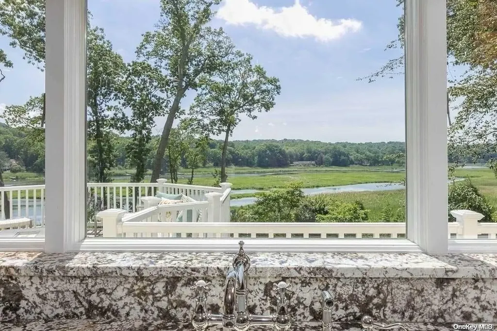 8 Riverview Terrace Smithtown NY 11787