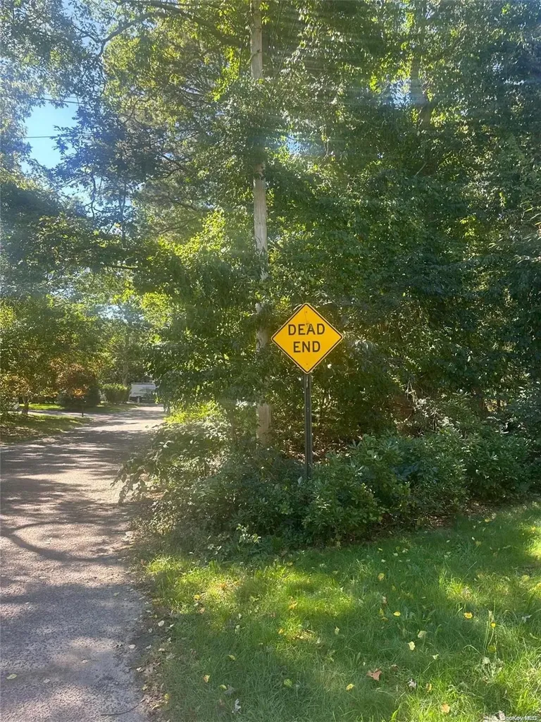 8 Shell Road Hampton Bays NY 11946