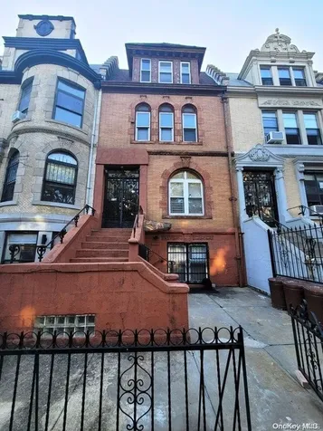 272 New York Avenue Crown Heights NY 11216