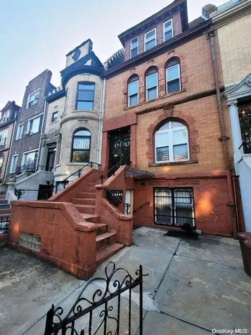 272 New York Avenue Crown Heights NY 11216