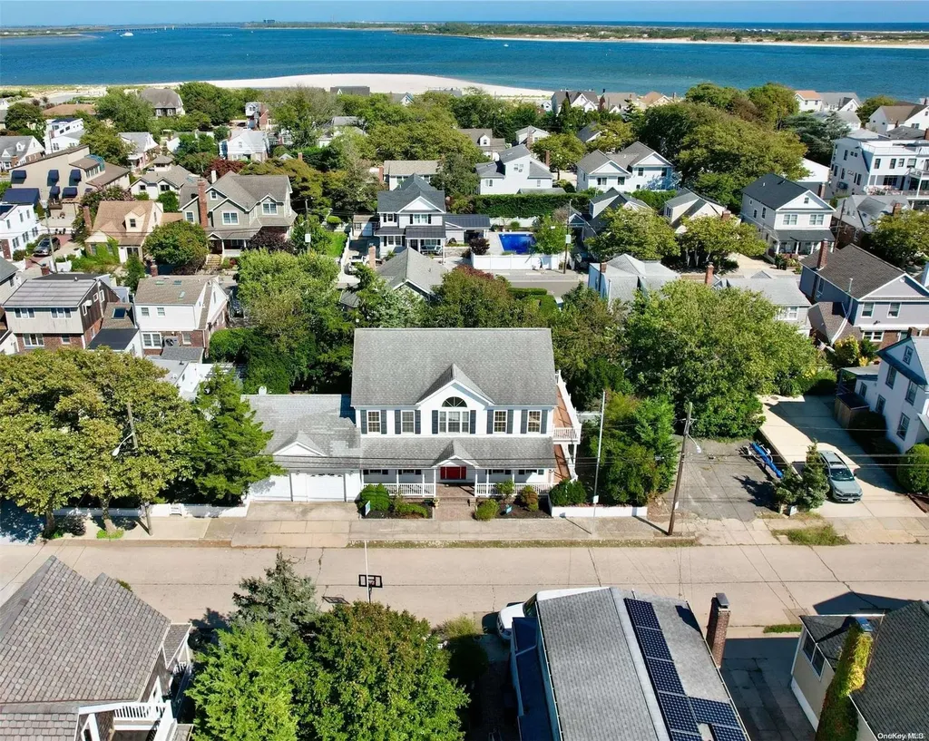 70 Hewlett Avenue Point Lookout NY 11569