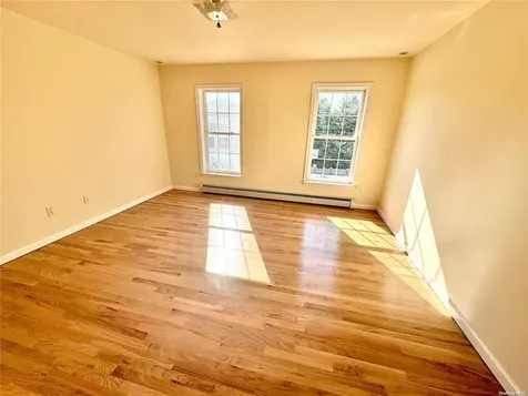 70 Hewlett Avenue Point Lookout NY 11569