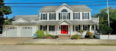 70 Hewlett Avenue Point Lookout NY 11569