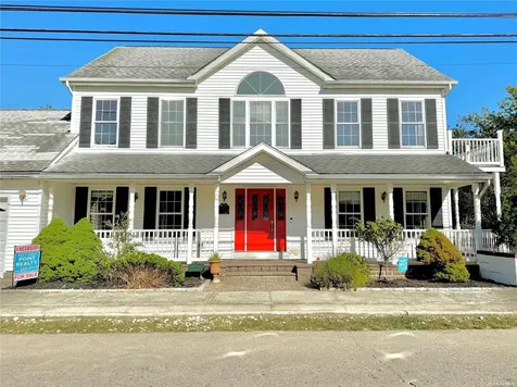 70 Hewlett Avenue Point Lookout NY 11569