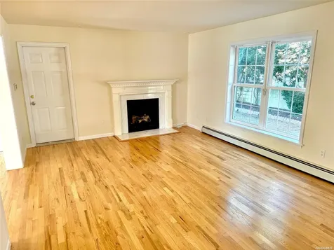70 Hewlett Avenue Point Lookout NY 11569