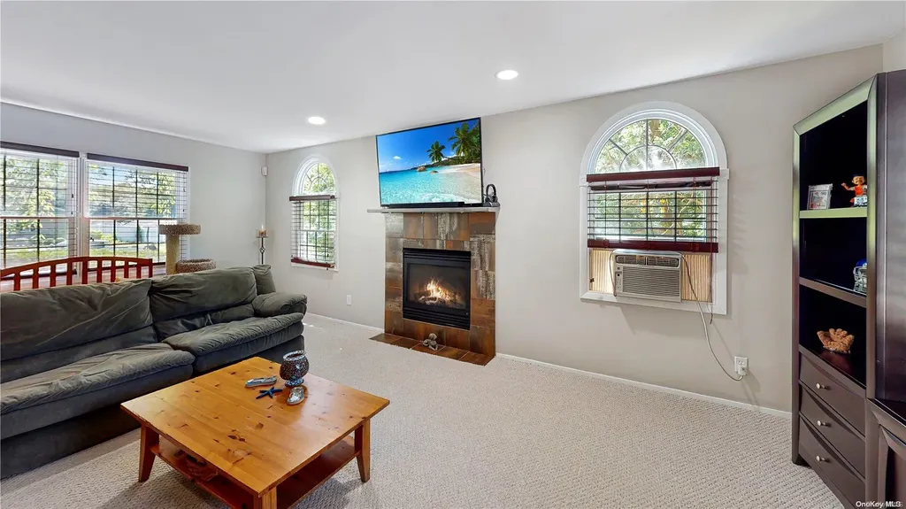 23 Mosshill Place Stony Brook NY 11790