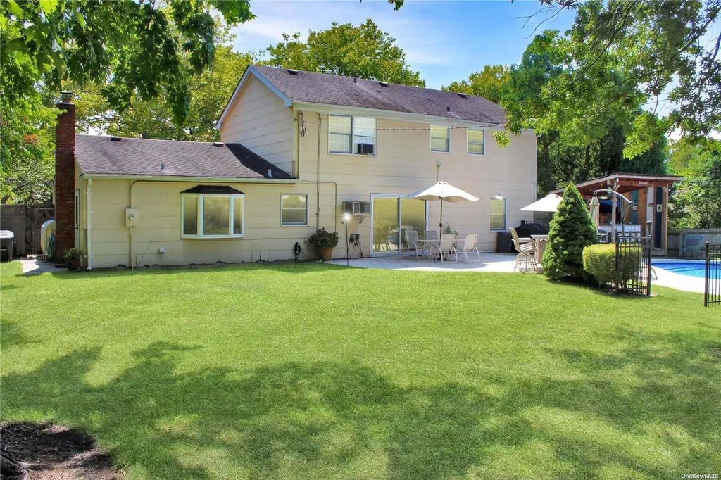 23 Mosshill Place Stony Brook NY 11790