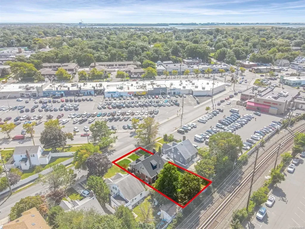53 Harris Avenue Hewlett NY 11557