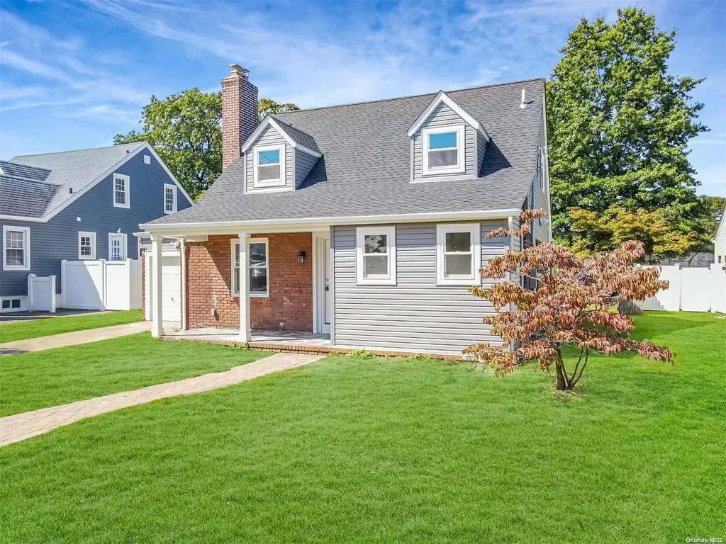 53 Harris Avenue Hewlett NY 11557