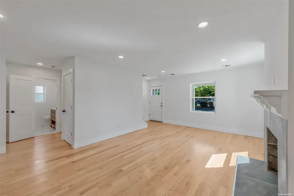53 Harris Avenue Hewlett NY 11557