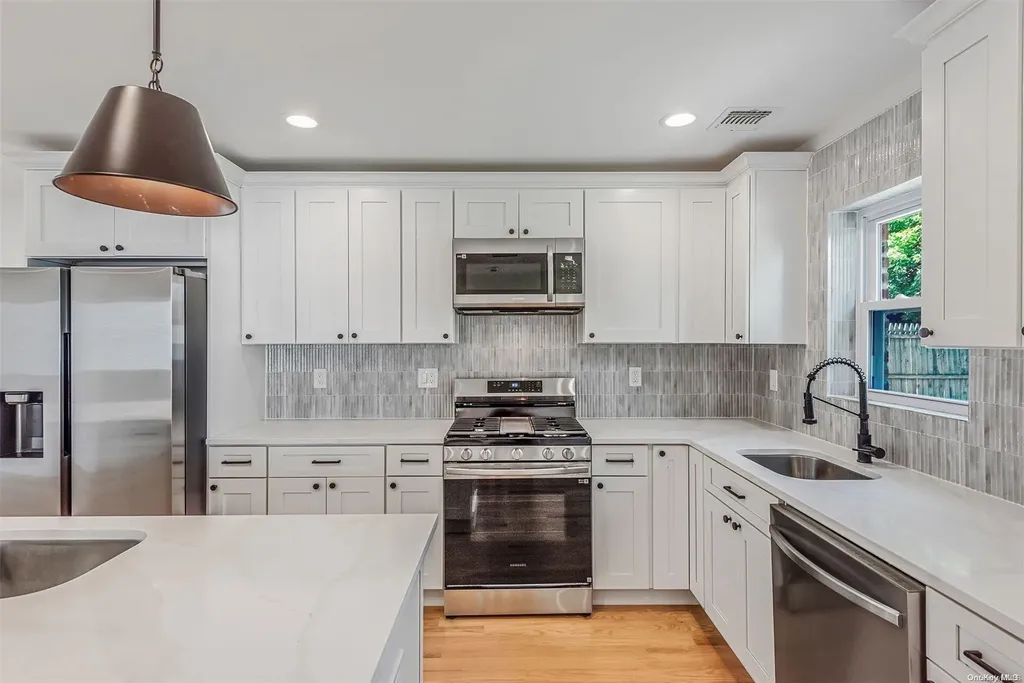 53 Harris Avenue Hewlett NY 11557