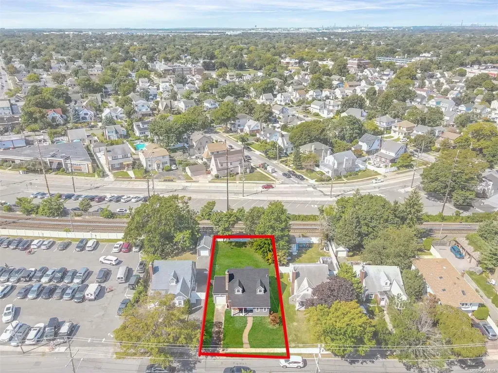 53 Harris Avenue Hewlett NY 11557