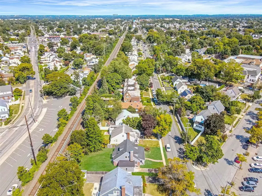 53 Harris Avenue Hewlett NY 11557