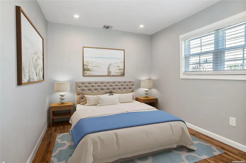 421 Venetian Boulevard Lindenhurst NY 11757