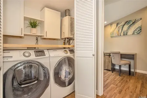 421 Venetian Boulevard Lindenhurst NY 11757