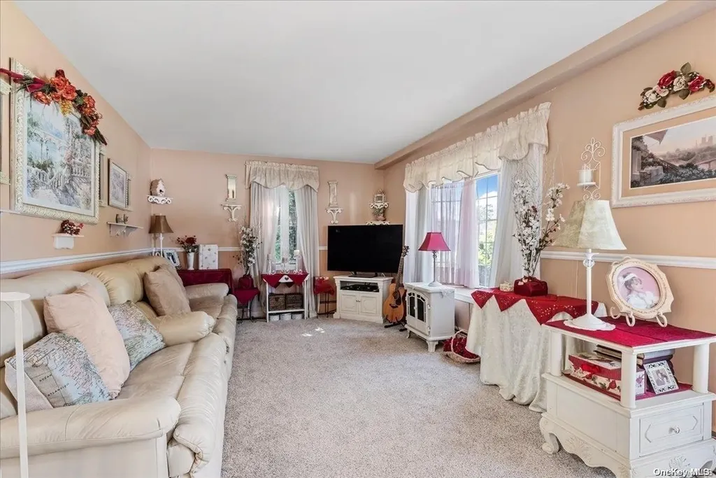 60 Cedar Avenue Bethpage NY 11714