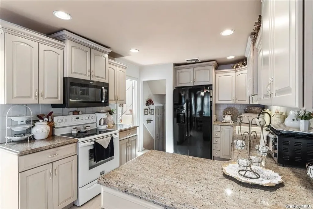 60 Cedar Avenue Bethpage NY 11714