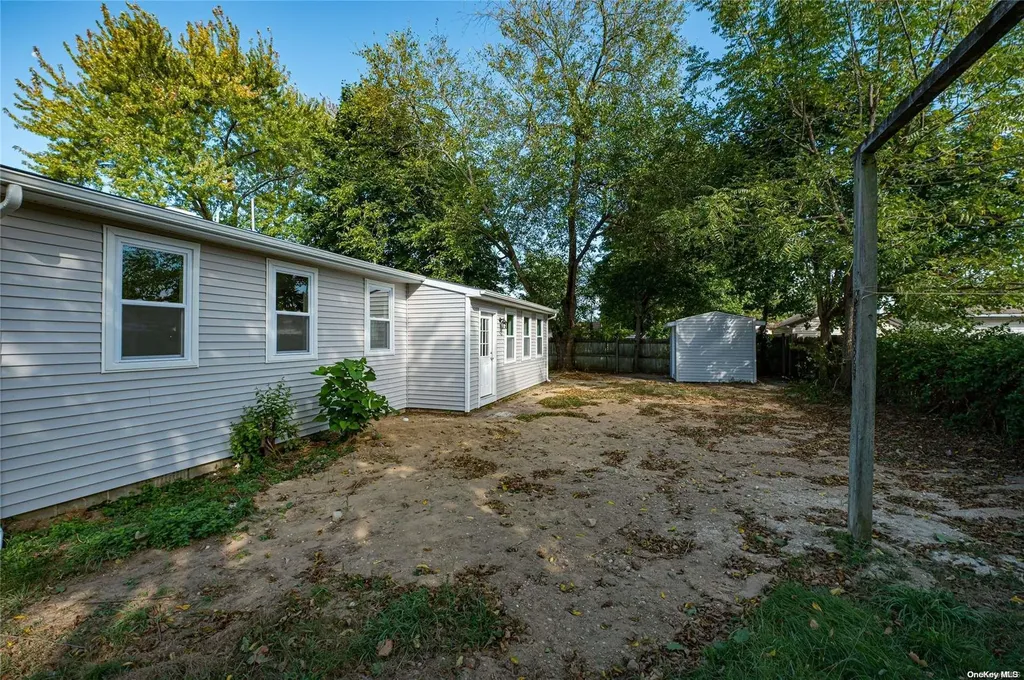 21 Marie Lane Central Islip NY 11722