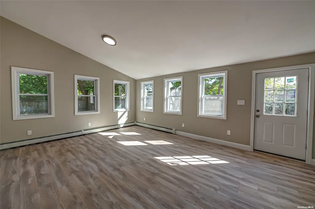 21 Marie Lane Central Islip NY 11722