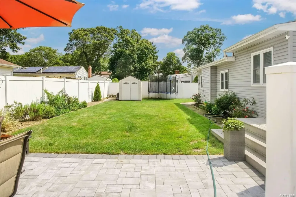 19 Evans Street Patchogue NY 11772