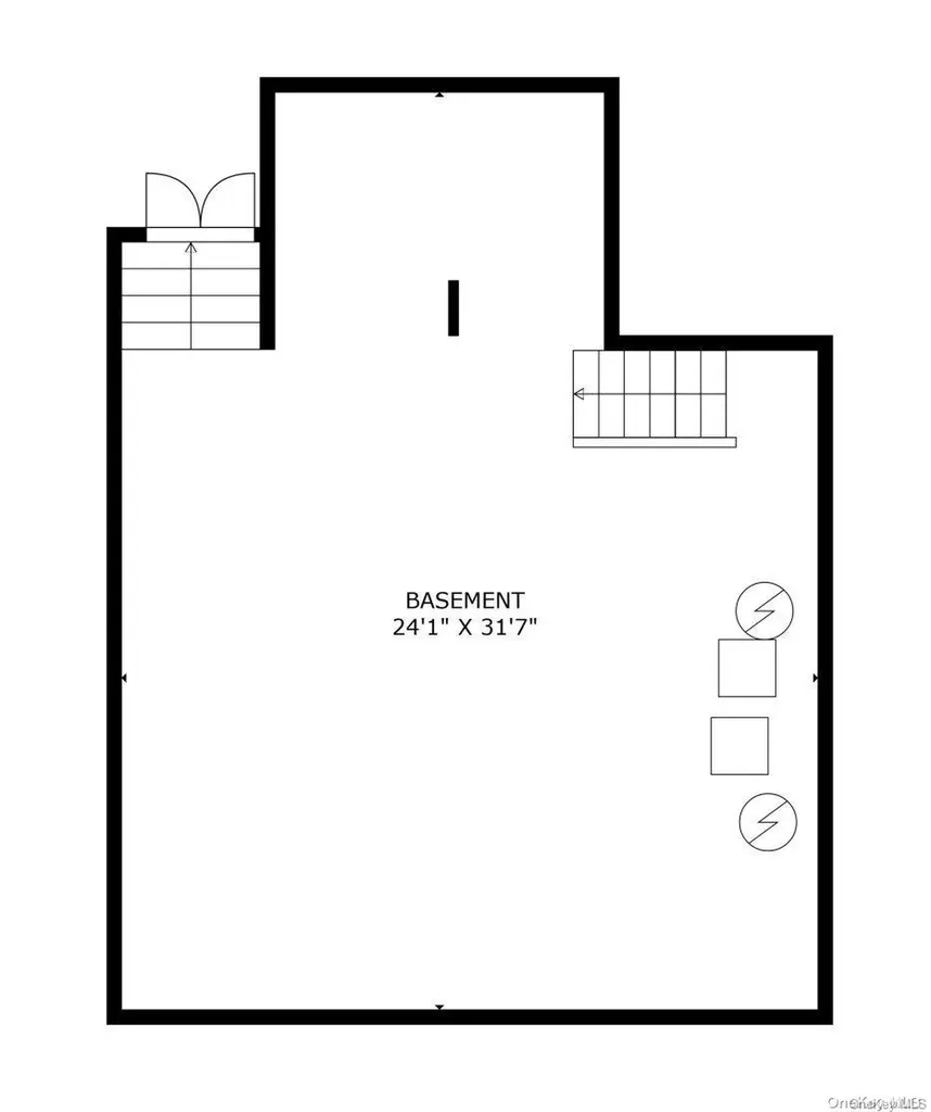 8 Leach Street Lynbrook NY 11563