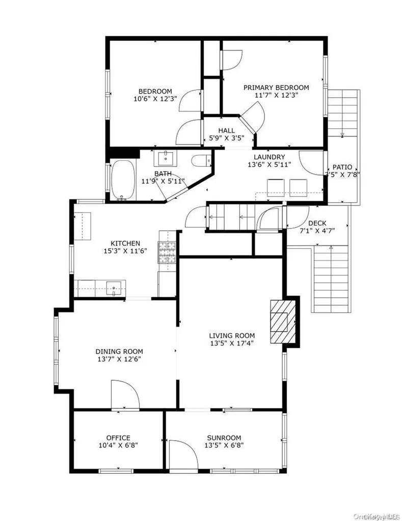 8 Leach Street Lynbrook NY 11563