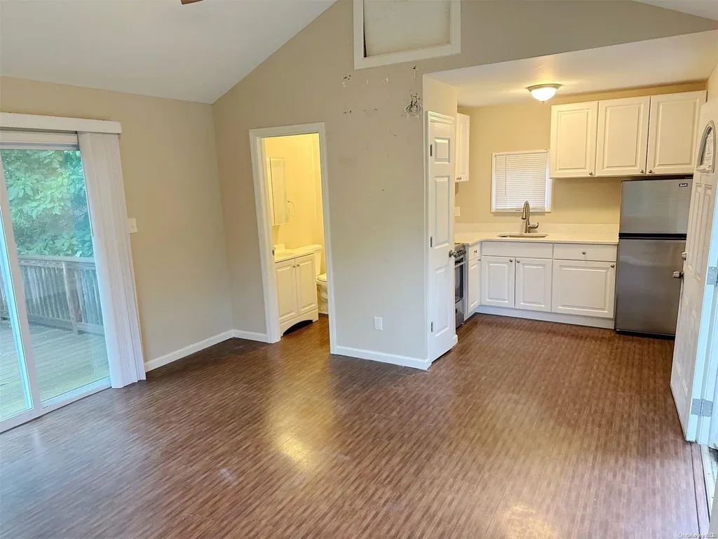 79 Queen Drive Sound Beach NY 11789
