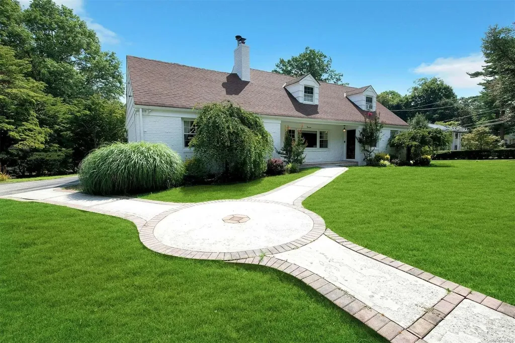18 Addison Lane Greenvale NY 11548