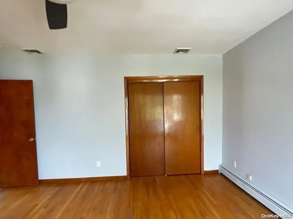 672 S Long Beach Avenue Freeport NY 11520