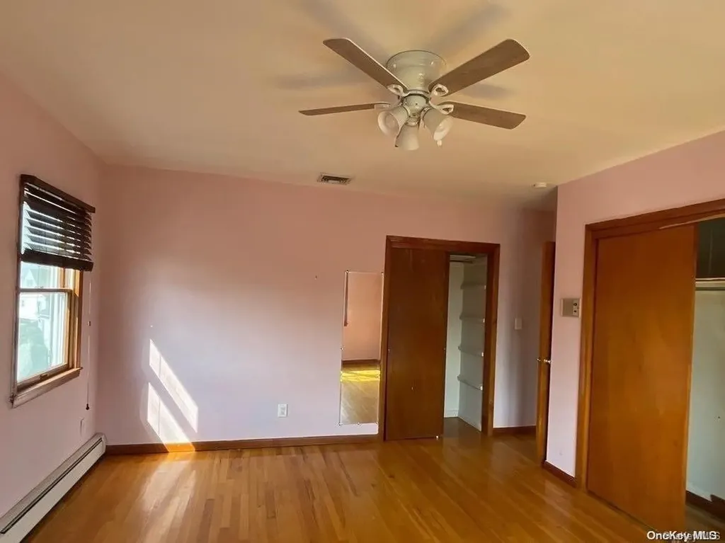 672 S Long Beach Avenue Freeport NY 11520