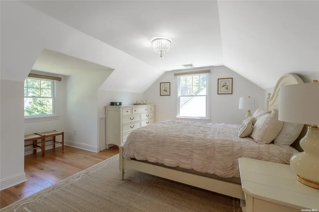 3 Provence Lane Glen Head NY 11545