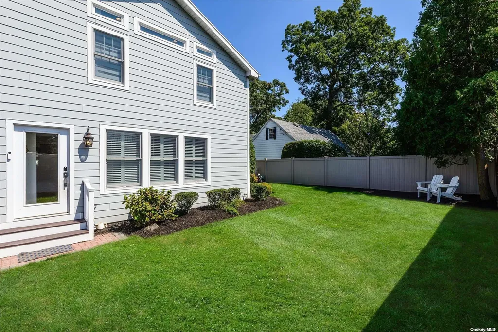 3 Provence Lane Glen Head NY 11545