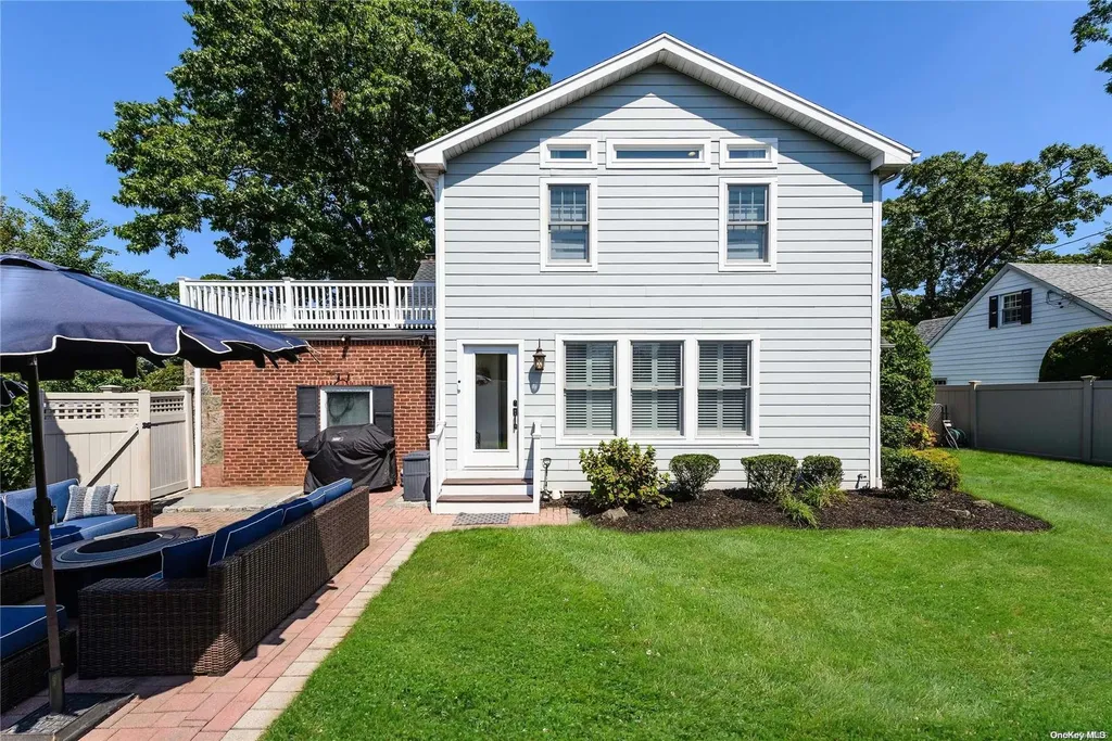 3 Provence Lane Glen Head NY 11545