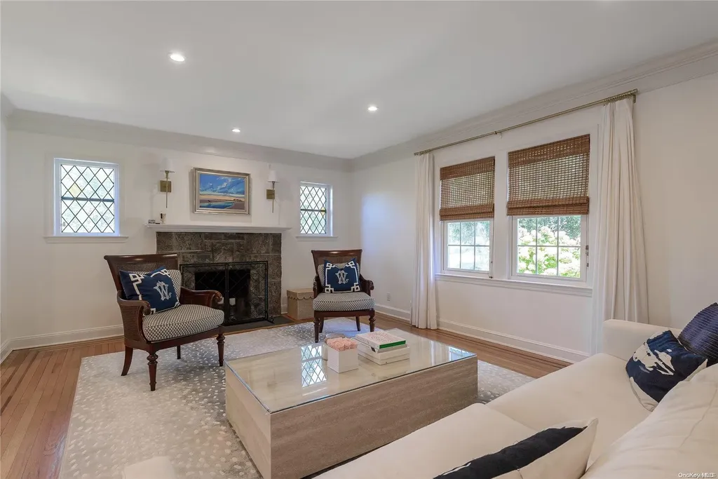 3 Provence Lane Glen Head NY 11545