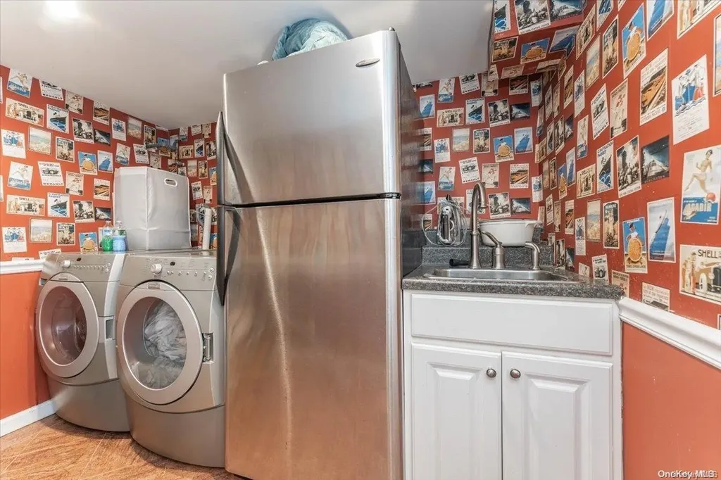 960 E End Woodmere NY 11598