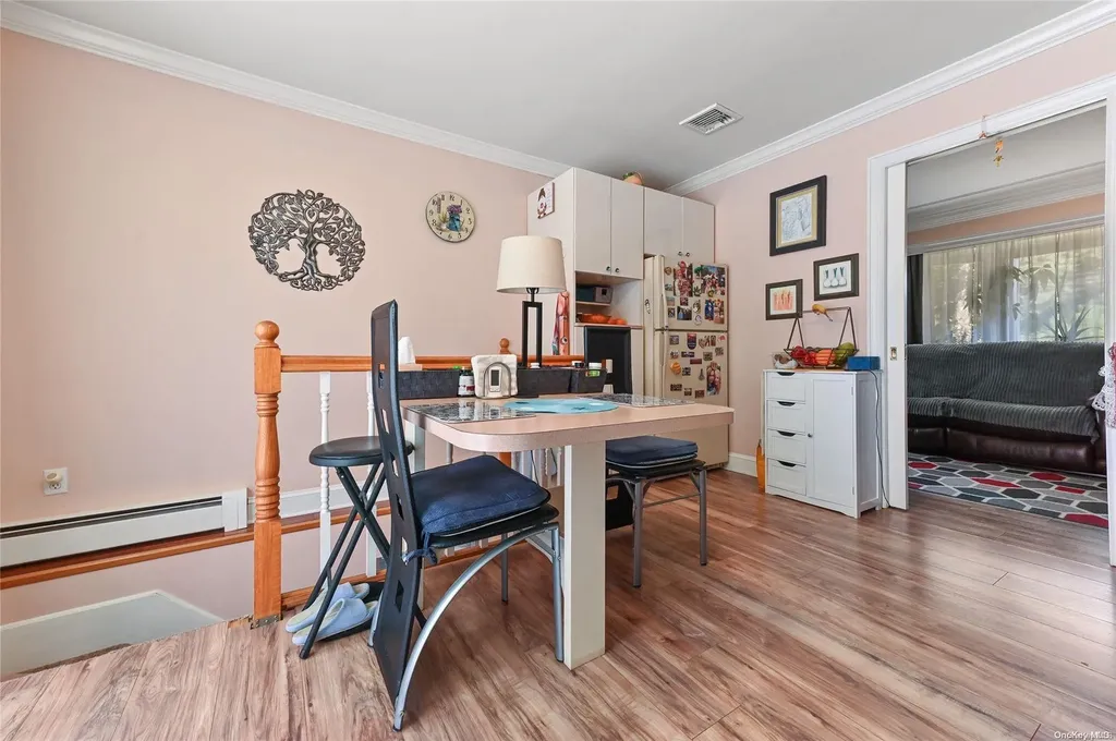 11 Muncey Road Bay Shore NY 11706