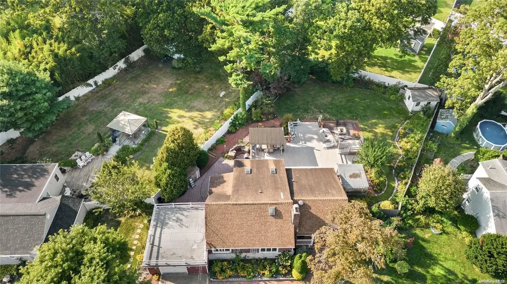 11 Muncey Road Bay Shore NY 11706