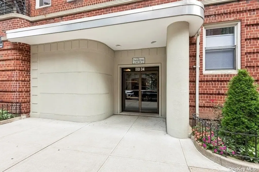110-34 73rd Road Forest Hills NY 11375