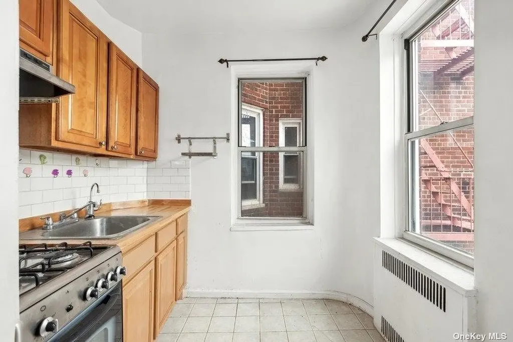 110-34 73rd Road Forest Hills NY 11375