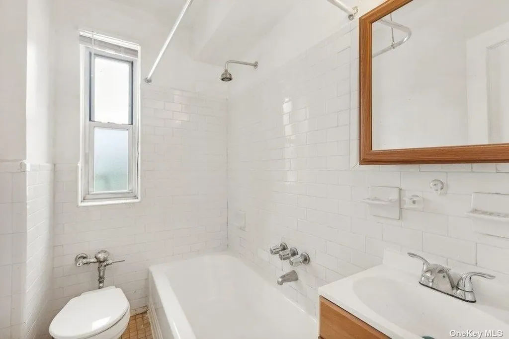 110-34 73rd Road Forest Hills NY 11375