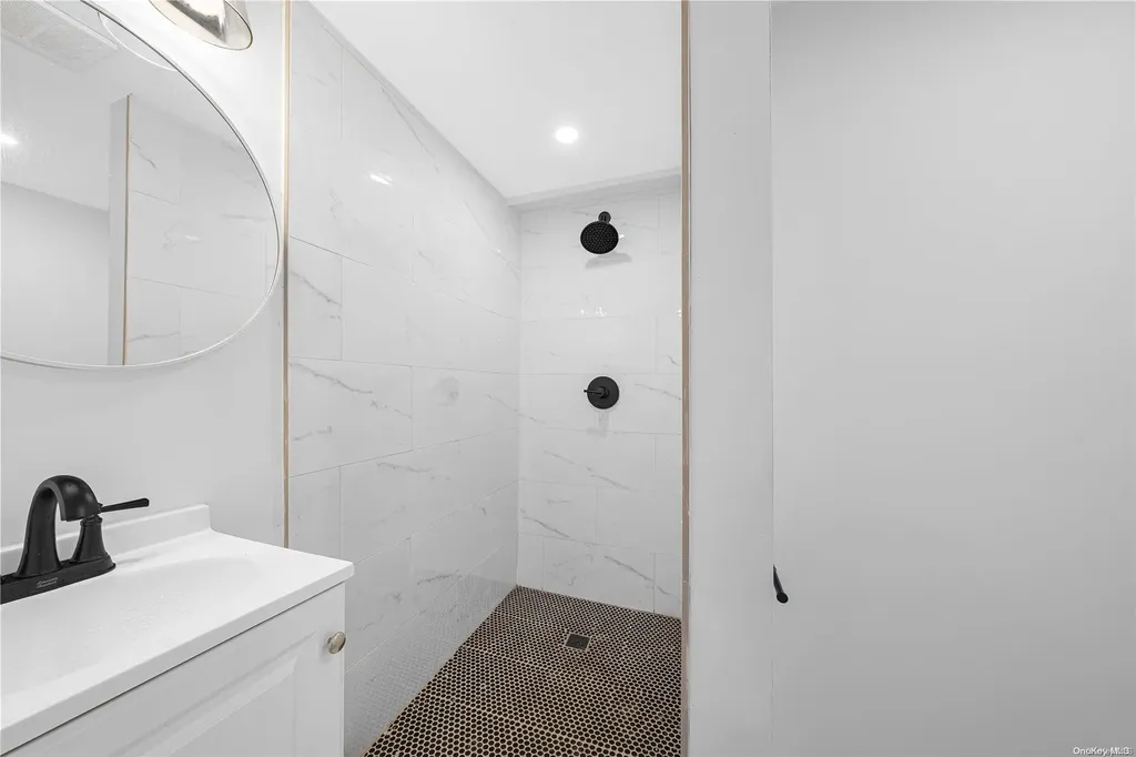 54 Hausch Boulevard Roosevelt NY 11575