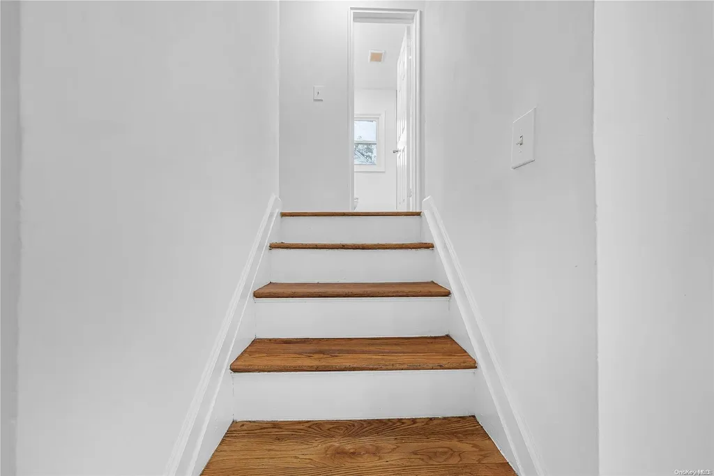 54 Hausch Boulevard Roosevelt NY 11575