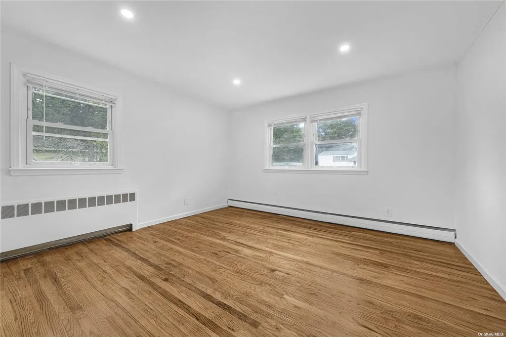 54 Hausch Boulevard Roosevelt NY 11575