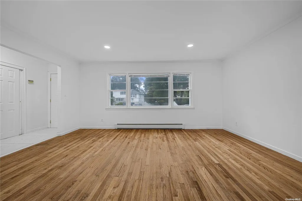 54 Hausch Boulevard Roosevelt NY 11575